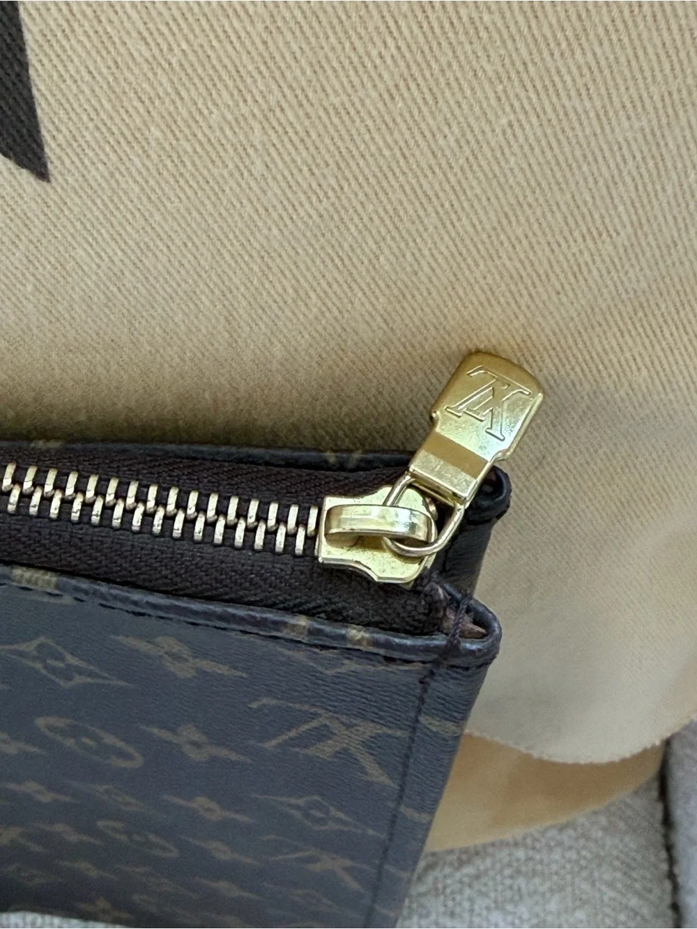 Authentic Louis Vuitton Monogram Zip Folio Clutch in Brown and Tan